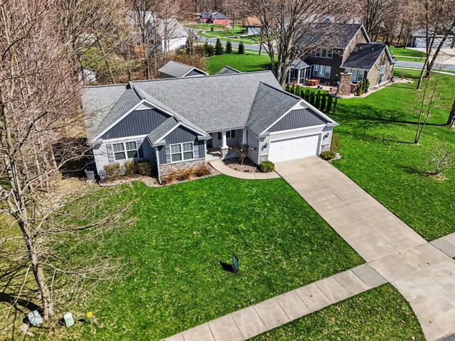 1070 Hawkins Court, Kalamazoo, MI 49009