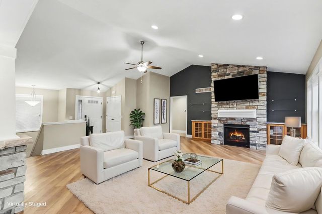1070 Hawkins Court, Kalamazoo, MI 49009