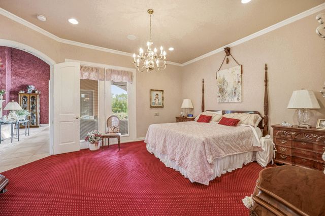 2002 W Emerald Bend Court, Granbury, TX 76049
