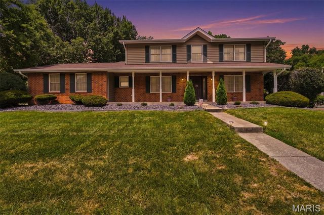 3065 Winding River Drive, St Charles, MO 63303