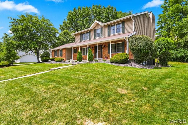 3065 Winding River Drive, St Charles, MO 63303