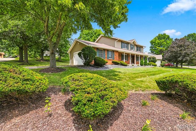 3065 Winding River Drive, St Charles, MO 63303