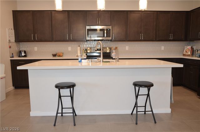 5528 Eleganza Avenue, Pahrump, NV 89061