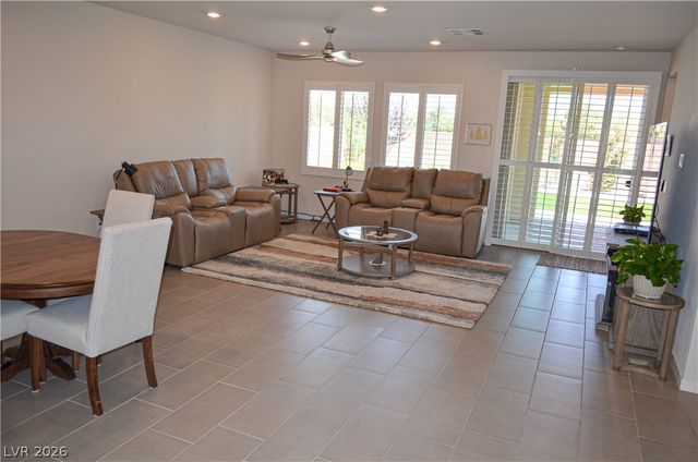 5528 Eleganza Avenue, Pahrump, NV 89061