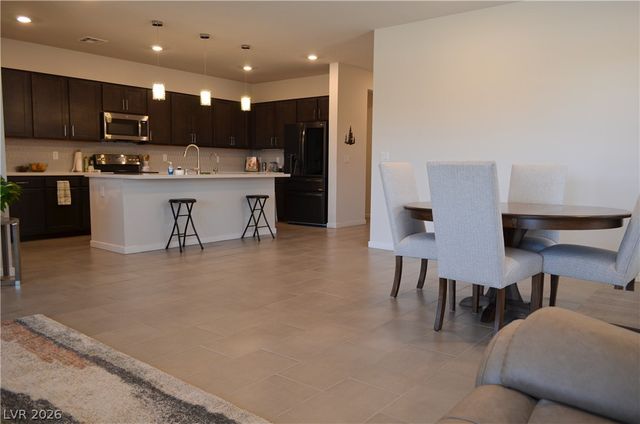 5528 Eleganza Avenue, Pahrump, NV 89061