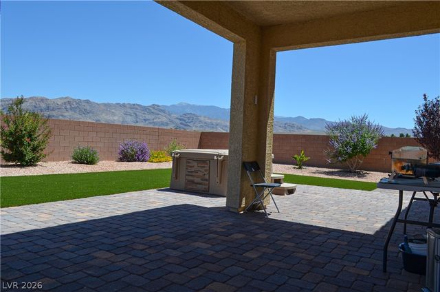 5528 Eleganza Avenue, Pahrump, NV 89061