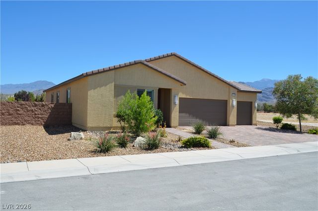 5528 Eleganza Avenue, Pahrump, NV 89061