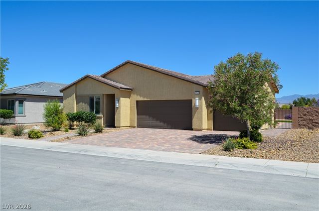 5528 Eleganza Avenue, Pahrump, NV 89061