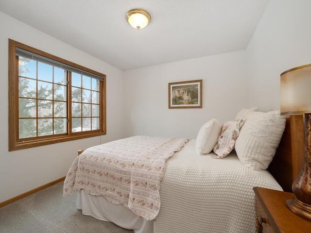 1020 Fernbrook Lane N, Plymouth, MN 55447