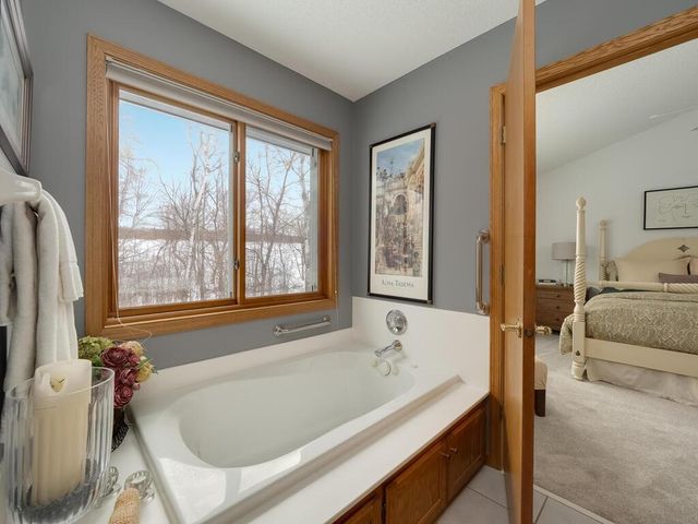 1020 Fernbrook Lane N, Plymouth, MN 55447