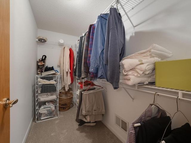 1020 Fernbrook Lane N, Plymouth, MN 55447