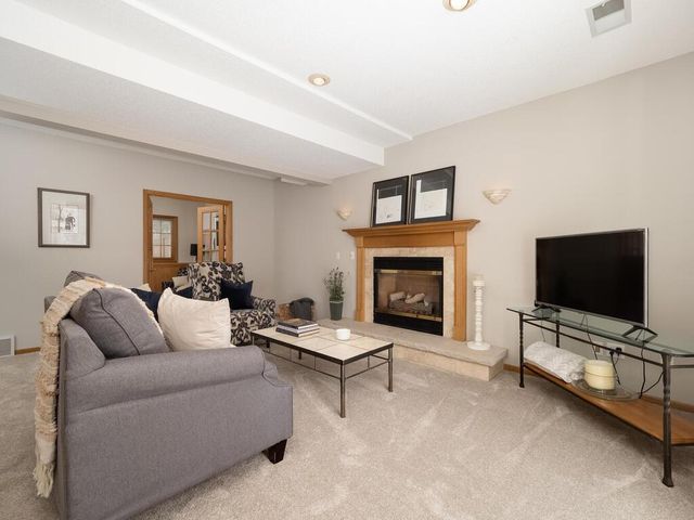 1020 Fernbrook Lane N, Plymouth, MN 55447