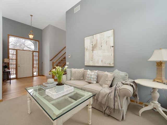 1020 Fernbrook Lane N, Plymouth, MN 55447