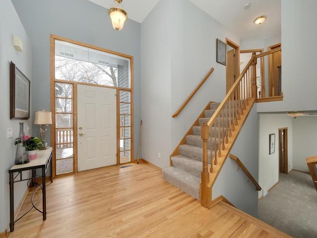 1020 Fernbrook Lane N, Plymouth, MN 55447