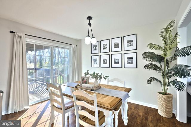 90 IVY DR, Manchester, PA 17345