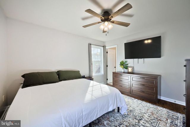 90 IVY DR, Manchester, PA 17345