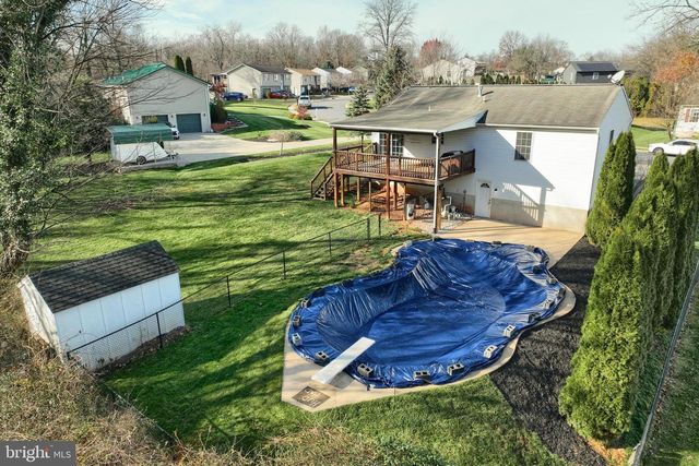 90 IVY DR, Manchester, PA 17345