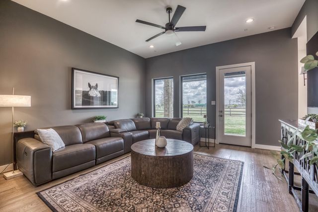4009 Ranch Home Drive, Waller, TX 77484