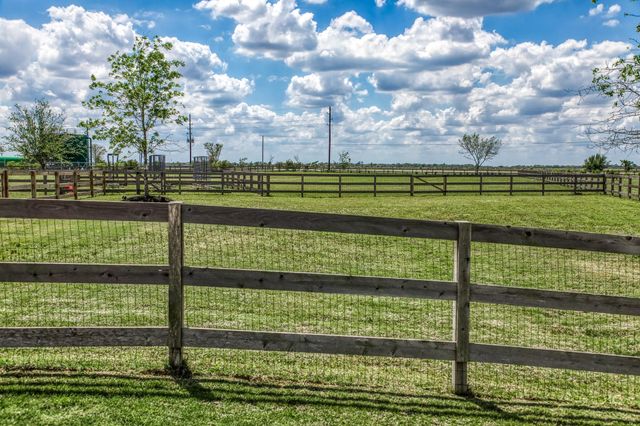 4009 Ranch Home Drive, Waller, TX 77484