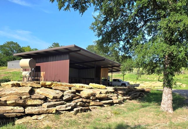1746 S FM 372, Gainesville, TX 76240