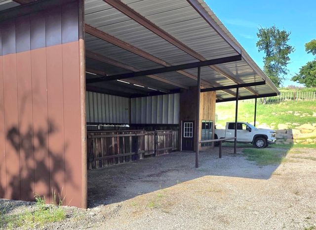 1746 S FM 372, Gainesville, TX 76240