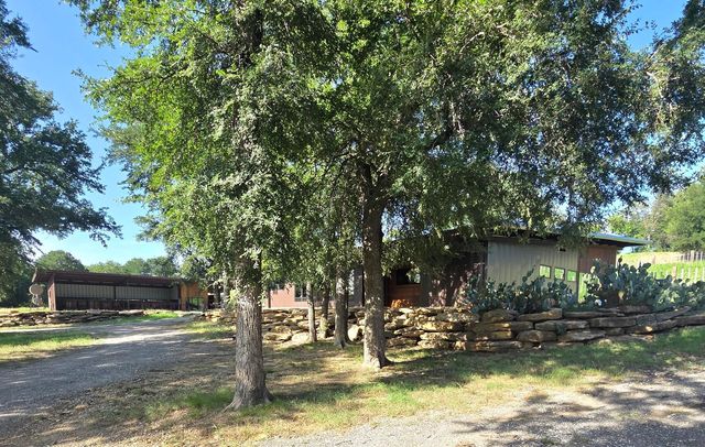 1746 S FM 372, Gainesville, TX 76240