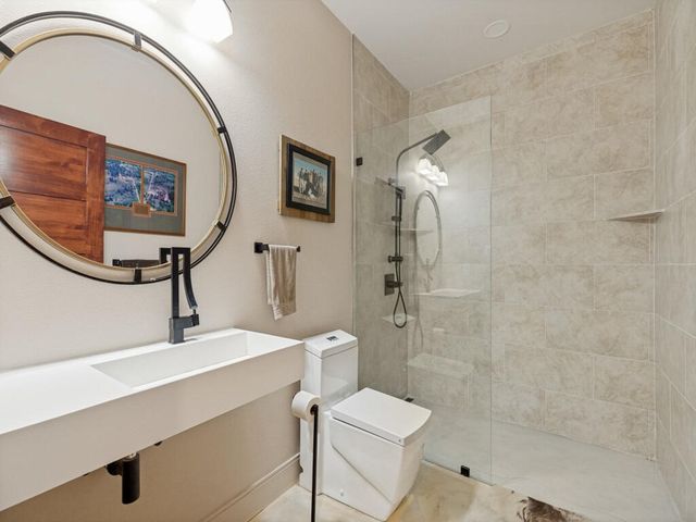 1746 S FM 372, Gainesville, TX 76240