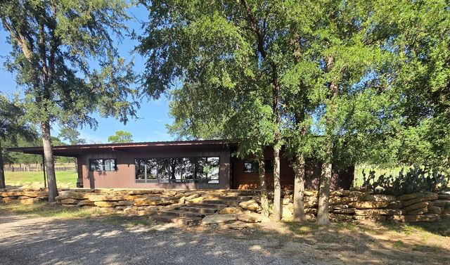 1746 S FM 372, Gainesville, TX 76240
