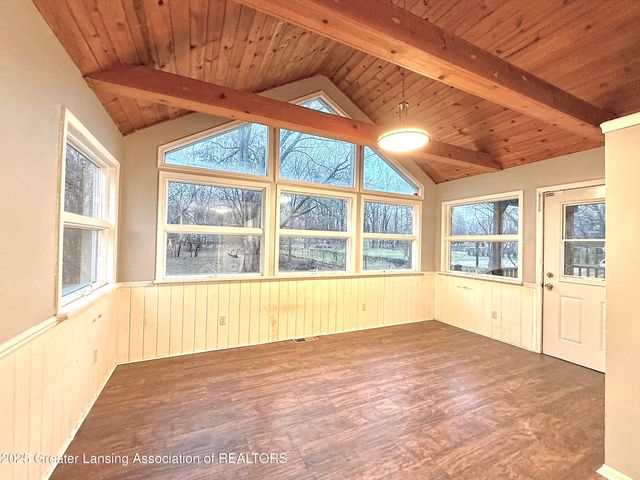 1319 Hillcrest Street, Lansing, MI 48910