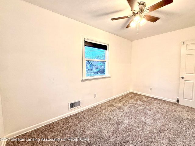 1319 Hillcrest Street, Lansing, MI 48910