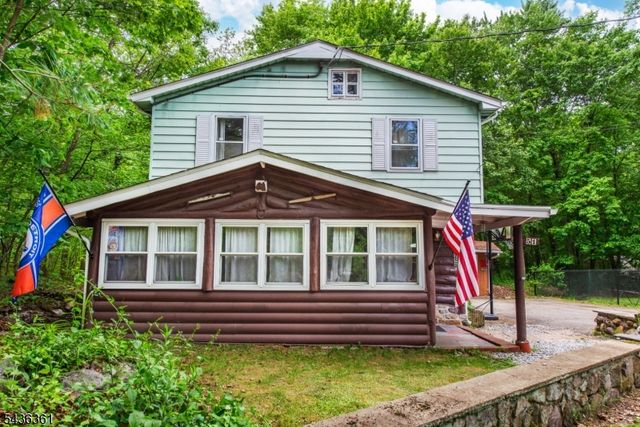 51 Poplar Grove Ter, West Milford Twp., NJ 07480