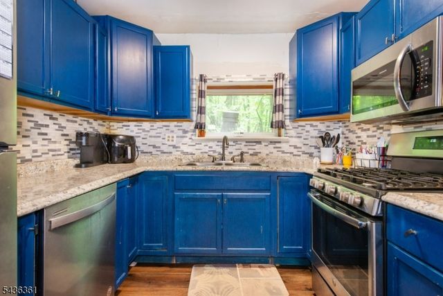 51 Poplar Grove Ter, West Milford Twp., NJ 07480