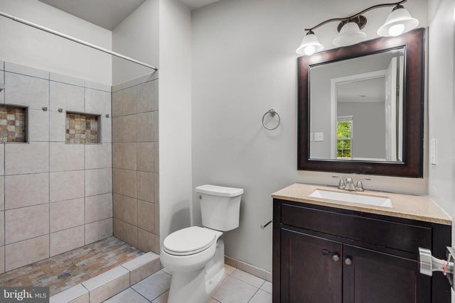 5661 THORNDYKE CT, Centreville, VA 20120