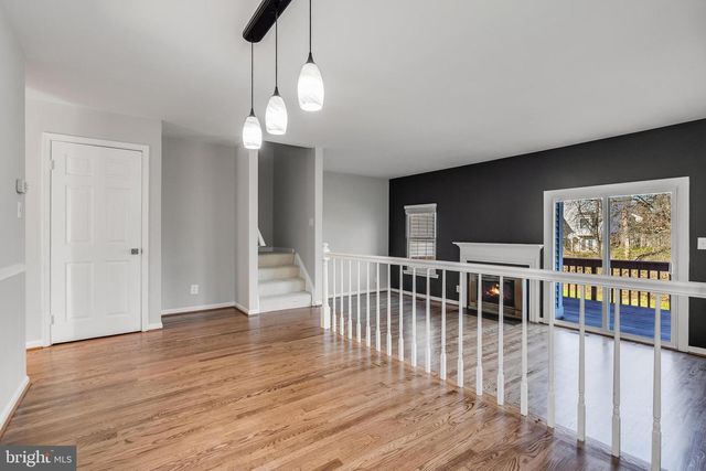 5661 THORNDYKE CT, Centreville, VA 20120