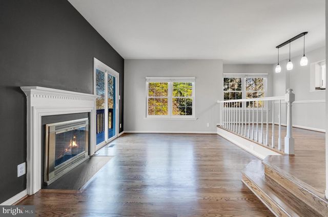 5661 THORNDYKE CT, Centreville, VA 20120