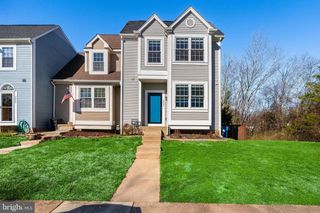 5661 THORNDYKE CT, Centreville, VA 20120