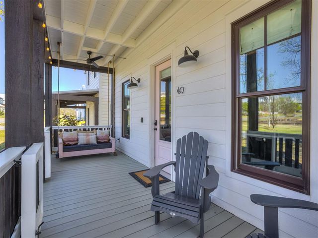 40 Redbud Street, Carlton Landing, OK 74432