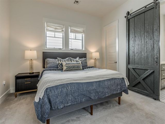 40 Redbud Street, Carlton Landing, OK 74432