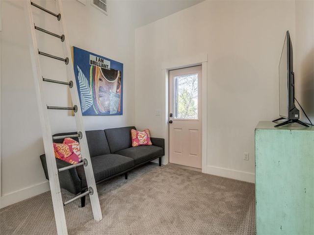 40 Redbud Street, Carlton Landing, OK 74432