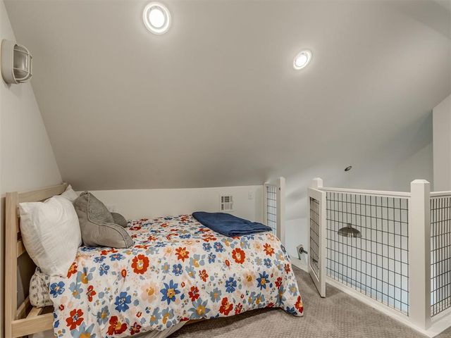 40 Redbud Street, Carlton Landing, OK 74432