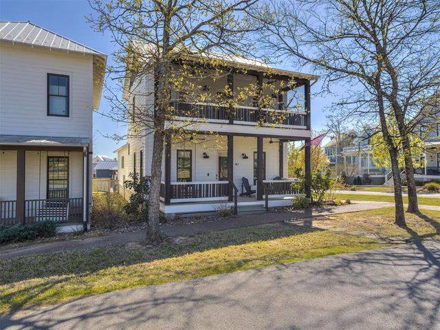 40 Redbud Street, Carlton Landing, OK 74432