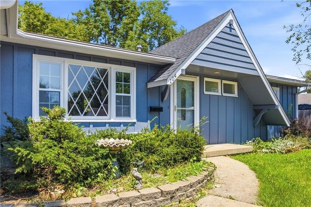 104 Bowman Street, Harrisonville, MO 64701