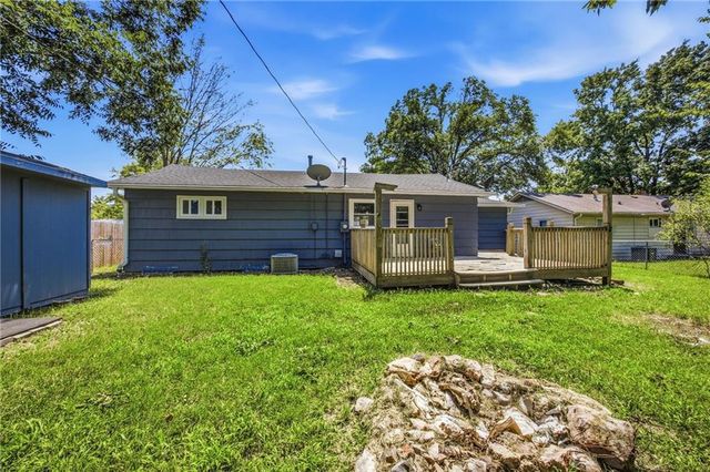 104 Bowman Street, Harrisonville, MO 64701