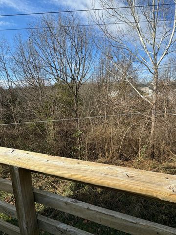 214 Joshua Court, Frankfort, KY 40601