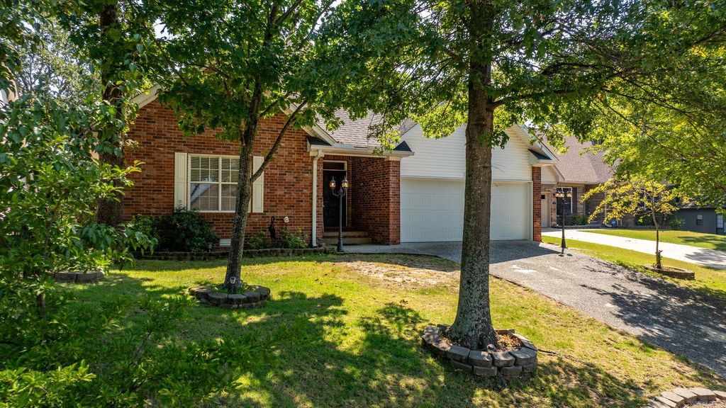 43 Rocky Valley Cove, Little Rock, AR 72212