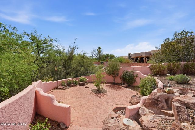 1097 W Corte Del Pintor, Green Valley, AZ 85614