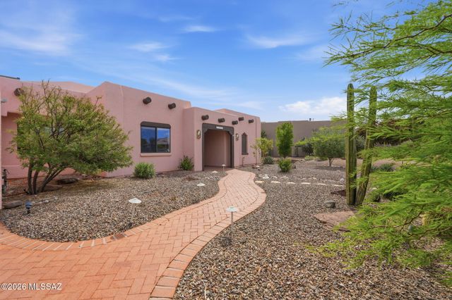 1097 W Corte Del Pintor, Green Valley, AZ 85614