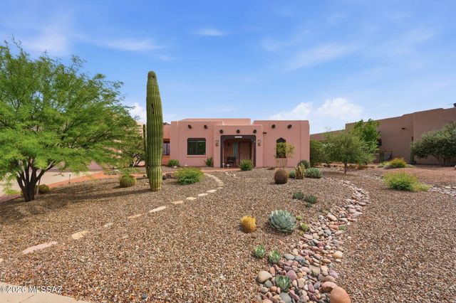 1097 W Corte Del Pintor, Green Valley, AZ 85614