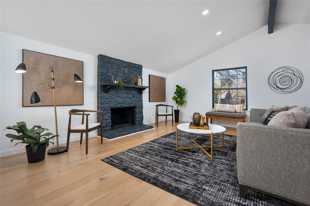 7803 Manassas DR, Austin, TX 78745