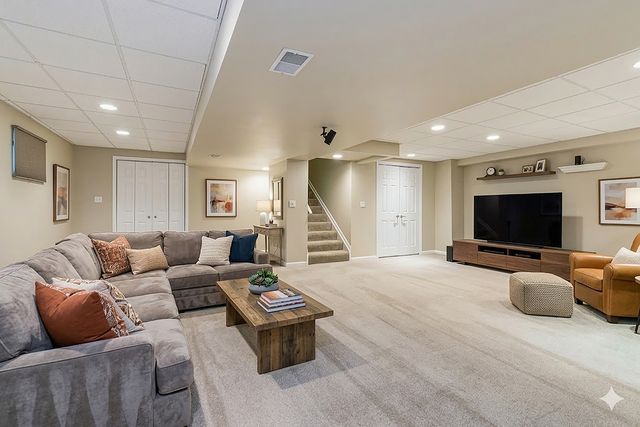 17915 Crooked Creek Court, Orland Park, IL 60467